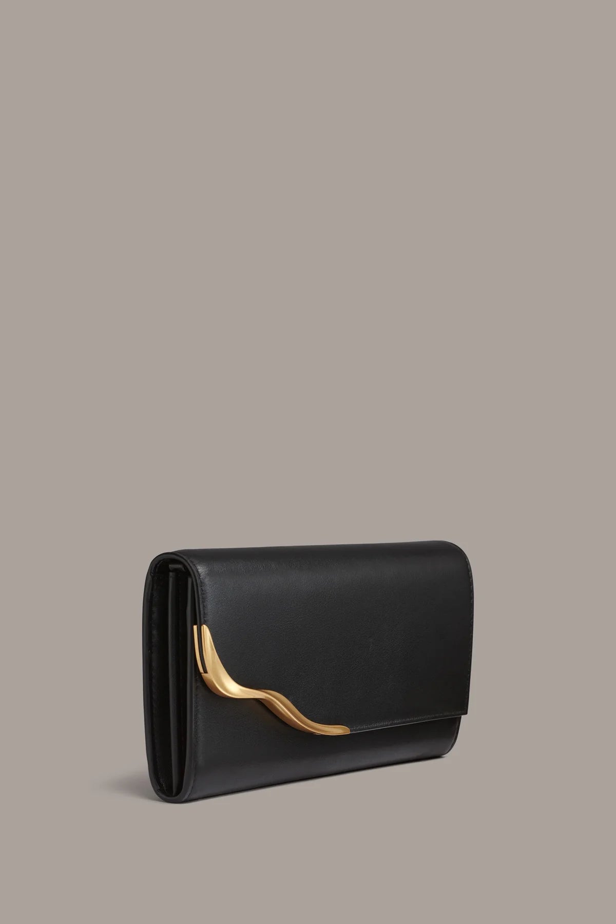 Smooth Cow Leather Chain Strap Crossbody Wristlet Wallet Bag