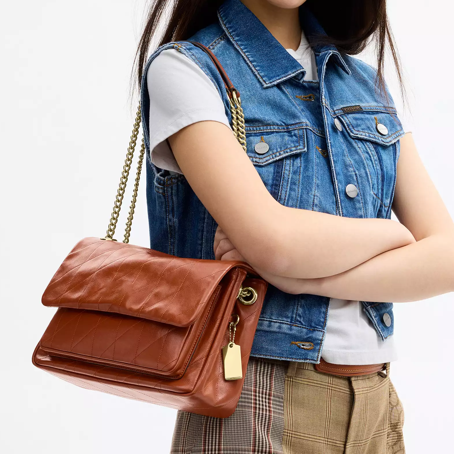 Quilted Smooth Leather Magnetic Flap Chain Strap Bag